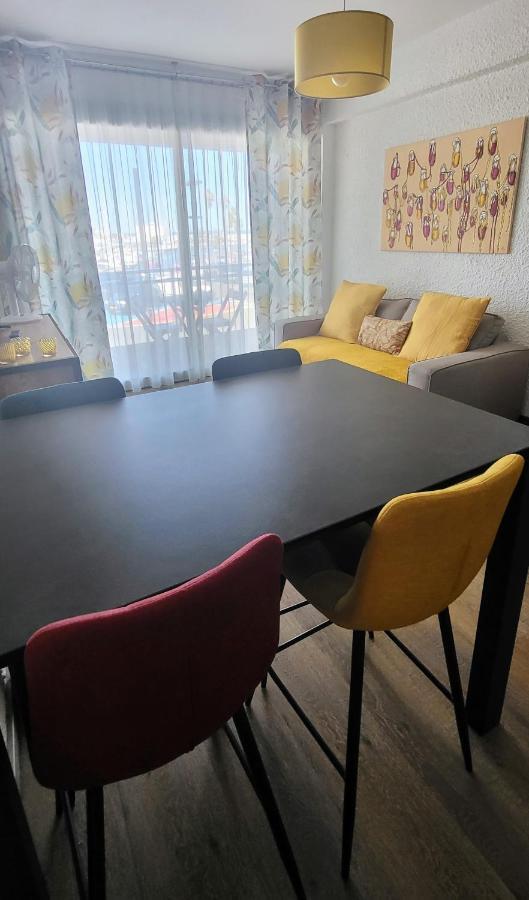 Adorable Petit Appartement Avec Magnifique Vue Sur Le Port De Canet Extérieur photo